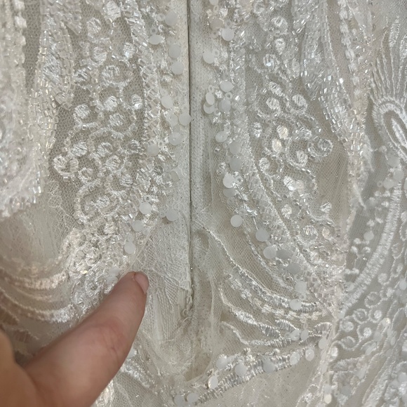 Galina Signature SWG941 trumpet wedding dress - Picture 10 of 12